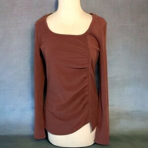 Doe & Rae Asymmetrical Carmel Brown Ruched Long Sleeve Top Size S NEW Sample